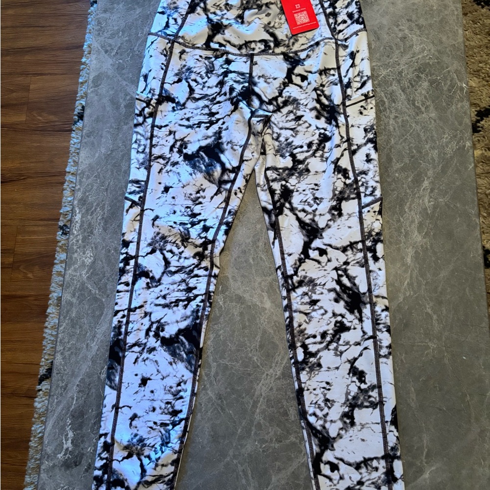 Workout Leggings - Picture 2 of 4